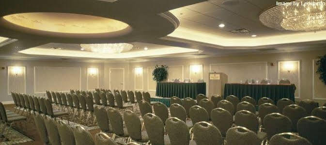 Radisson Hauppauge-long Island Hotel 3*